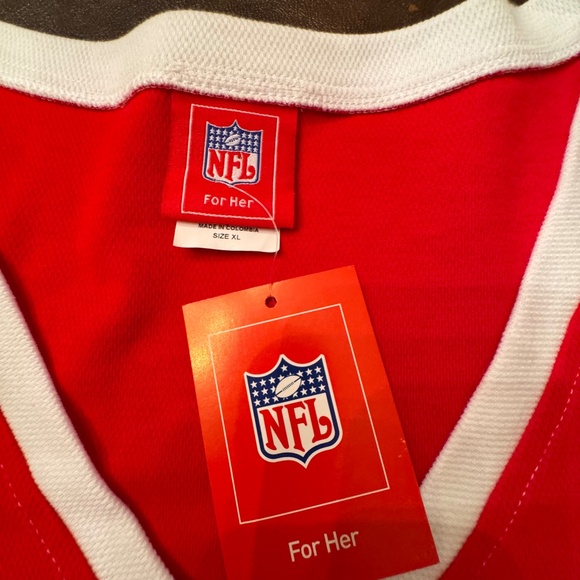 WOMENS - TAMPA BAY BUCCANEERS NFL JERSEY - SIZE XL - Picture 2 of 15